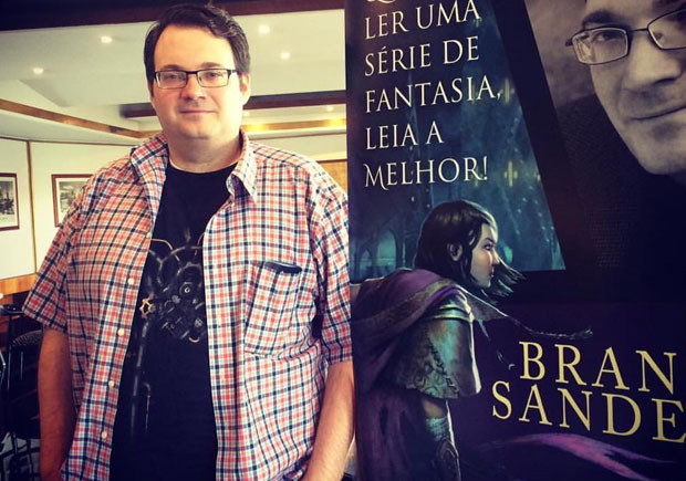 Entrevista a Brandon Sanderson no Deus me Livro - Saída de Emergência