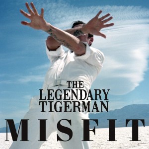 The Legendary Tigerman, Deus Me Livro, Misfit