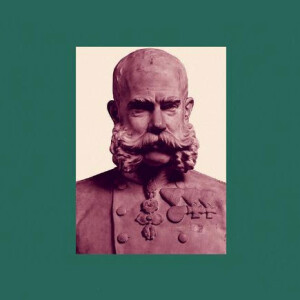 O Busto do Imperador, Assírio & Alvim, Deus Me Livro, Crítica, Joseph Roth