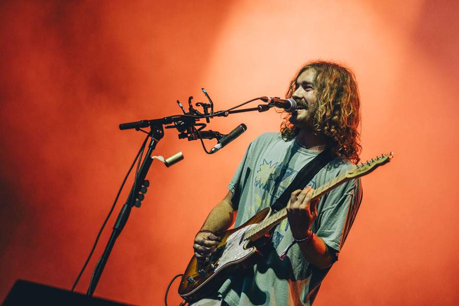 Everything is New, NOS Alive, NOS Alive 2025, Deus Me Livro, Justice, Anyma, St. Vincent, Finneas, The Backseat Lovers, The Wombats, Mother Mother, Girl In Red, 