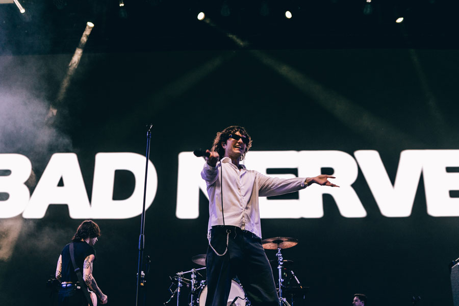 NOS Alive, NOS Alive 2025, Deus Me Livro, Olivia Rodrigo, Barry Can't Swim, Glass Animals, Bad Nerves, Benson Boon, Mark Ambor, Green Leather, Motherflutters, Reportagem,