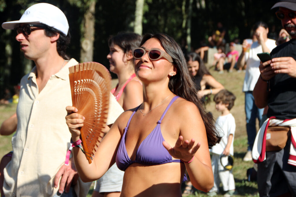 Vodafone Paredes de Coura 2025, Vodafone Paredes de Coura, Deus Me Livro, Ritmos, Teimoso Como Um (Mo)Leque, Reportagem, Reportagem Fotográfica,