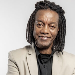 Entrevista, Toda Fúria, Abysmo, Deus Me Livro, Tom Farias,