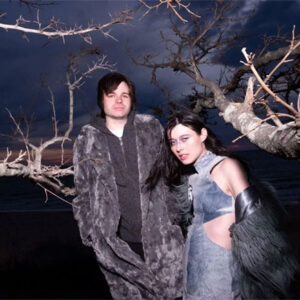 Water From Your Eyes, Deus Me Livro, Concerto, Casa Capitão,