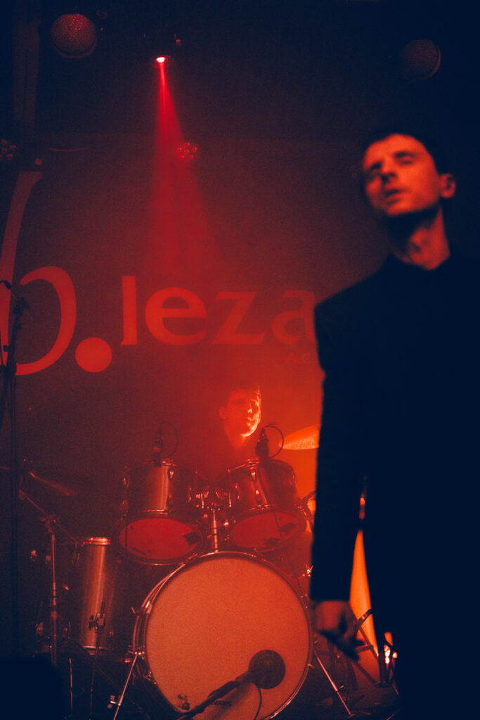 ZDB, Zé dos Bois, Deus Me Livro, Reportagem, Concerto, Crítica, These New Puritans,