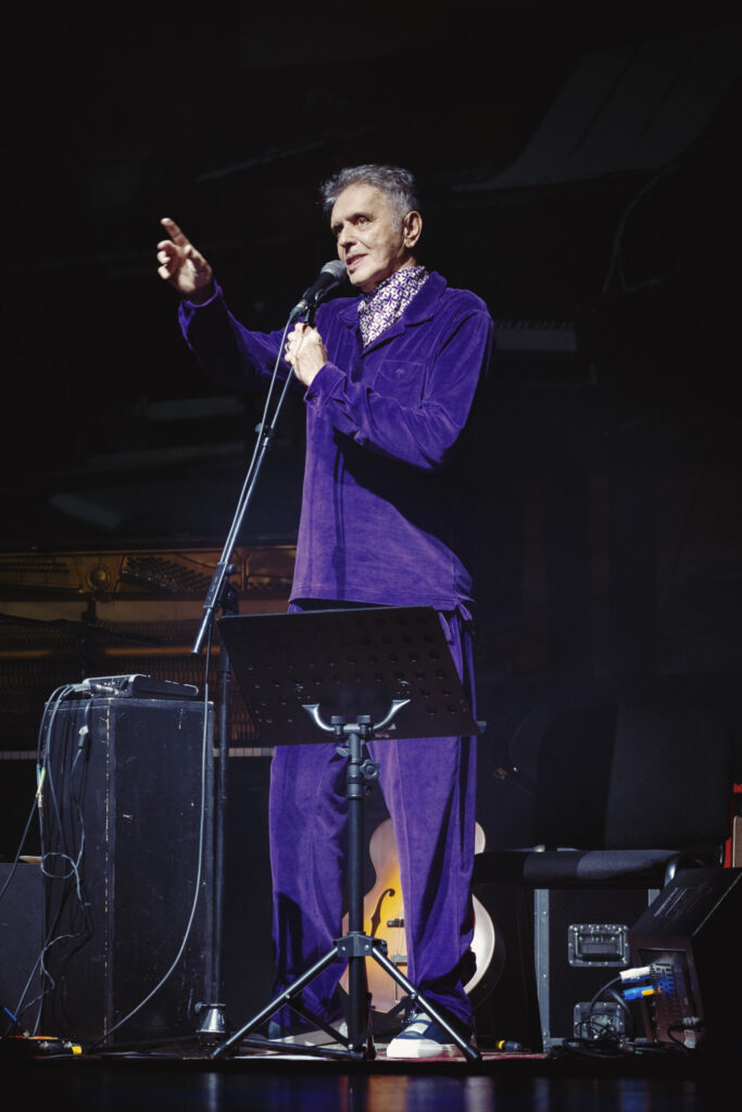 Conta-me Uma Canção, Deus Me Livro, Crítica, Reportagem, Joana Linda, Rui Reininho, Samuel Úria, Teatro Maria Matos,