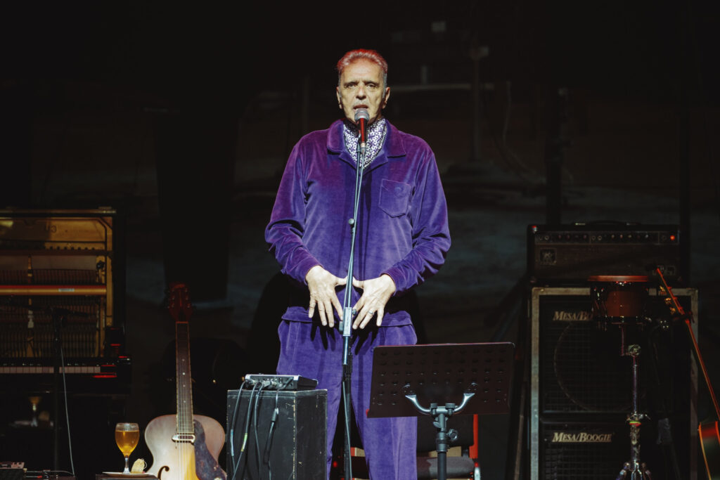 Conta-me Uma Canção, Deus Me Livro, Crítica, Reportagem, Joana Linda, Rui Reininho, Samuel Úria, Teatro Maria Matos,