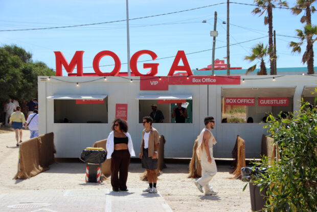 MOGA Caparica, MOGA Caparica 2026, MOGA, Deus Me Livro, Reportagem,