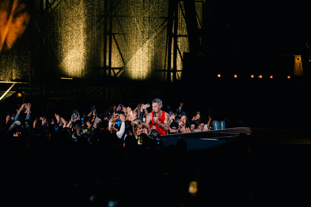Last Tour Portugal, Last Tour, Festivais, Festivais 2026, Deus Me Livro, Reportagem, Robbie Williams, Folk Bitch Trio, Grace Jones, Interpol, Judeline, Angine de Poitrine, Anna von Hausswolff, Maro, Melody’s Echo Chamber,